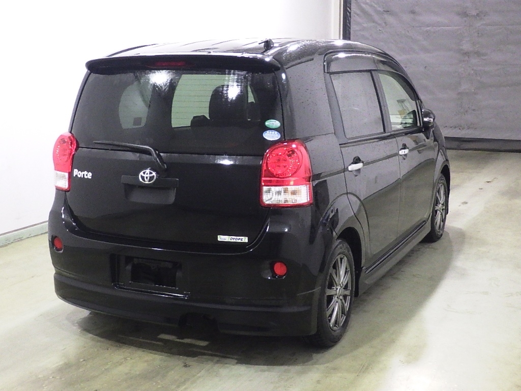 TOYOTA PORTE