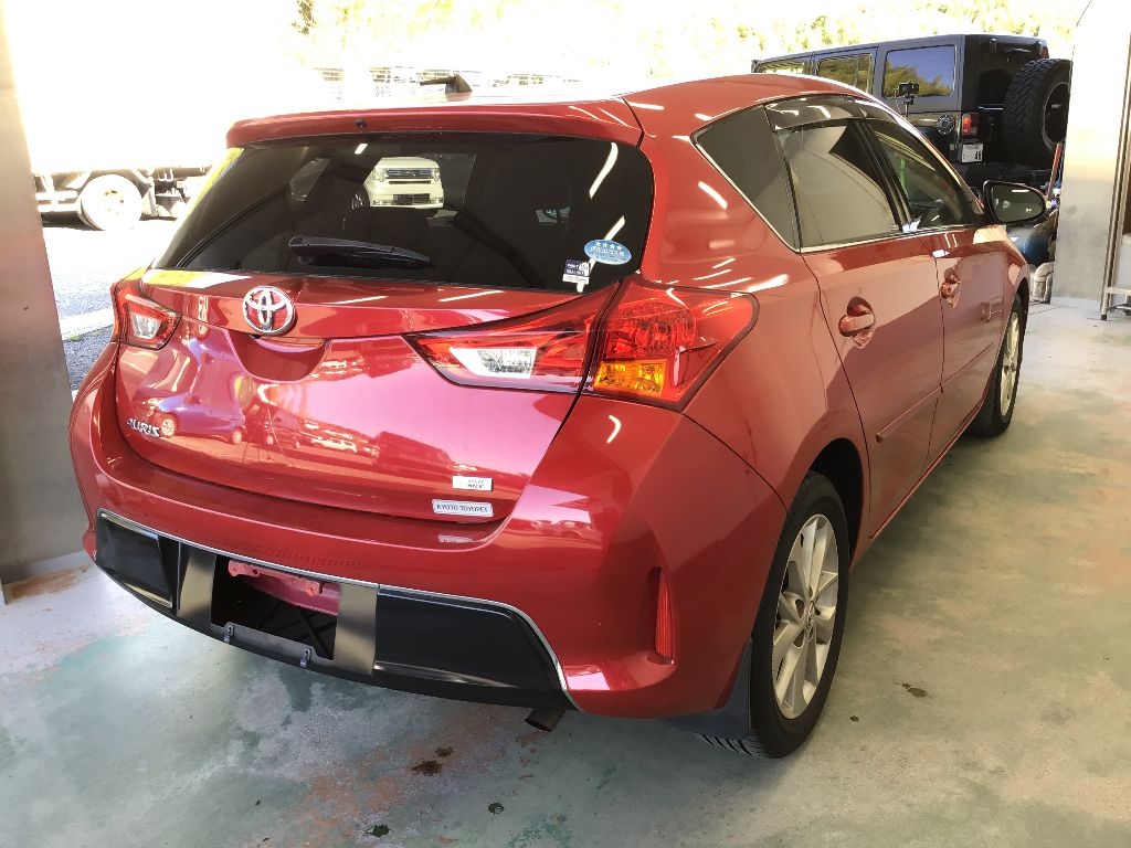 TOYOTA AURIS