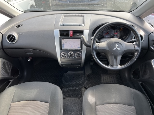 MITSUBISHI COLT PLUS