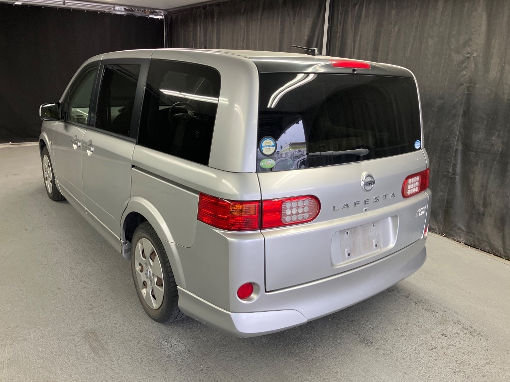 NISSAN LAFESTA