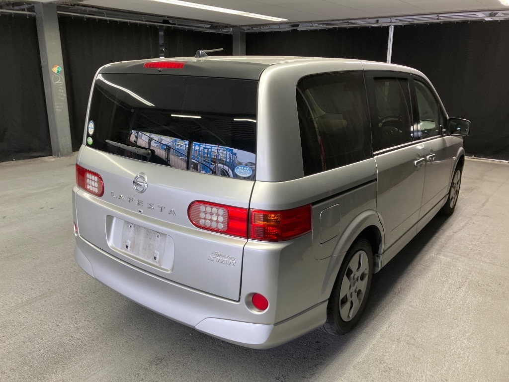 NISSAN LAFESTA