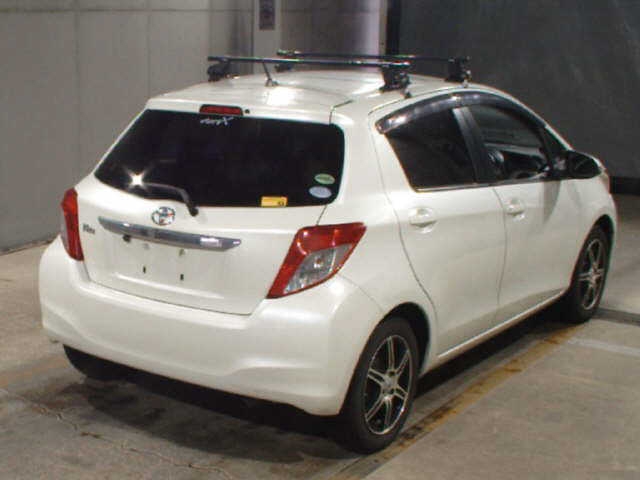 TOYOTA VITZ