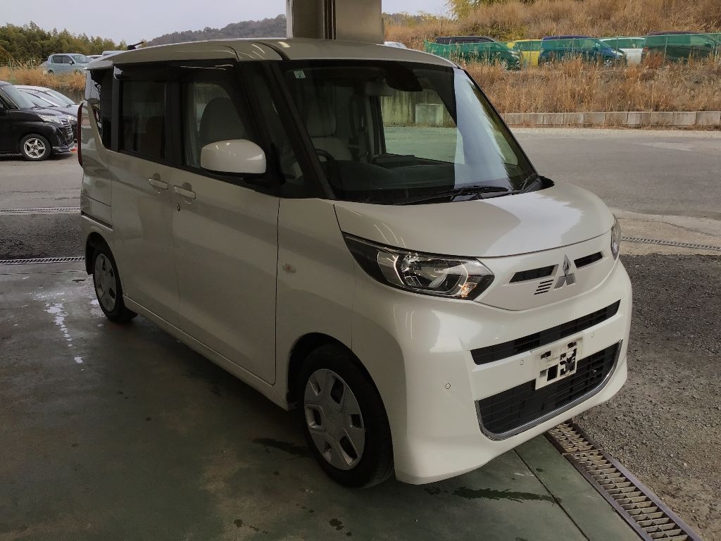 MITSUBISHI EK SPACE