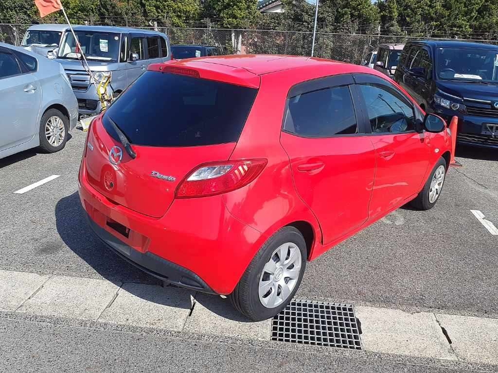 MAZDA DEMIO