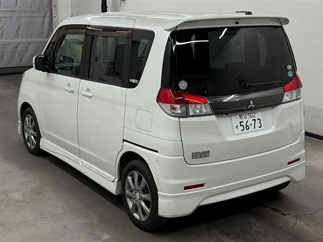 MITSUBISHI DELICA D:2