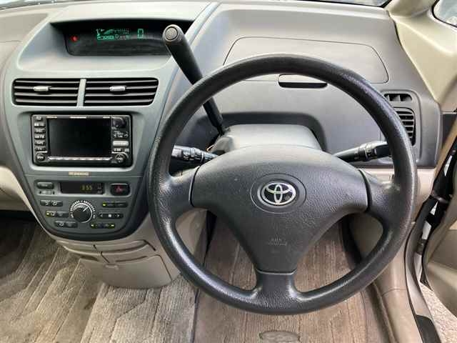 TOYOTA OPA