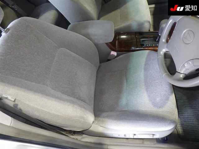 DAIHATSU ALTIS