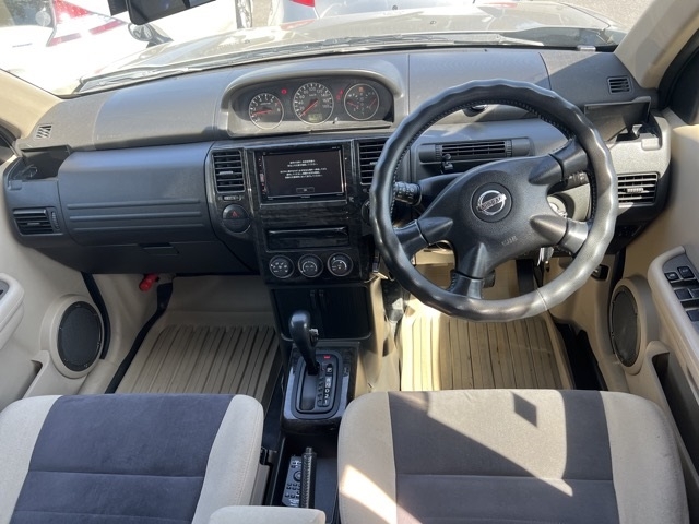 NISSAN X-TRAIL