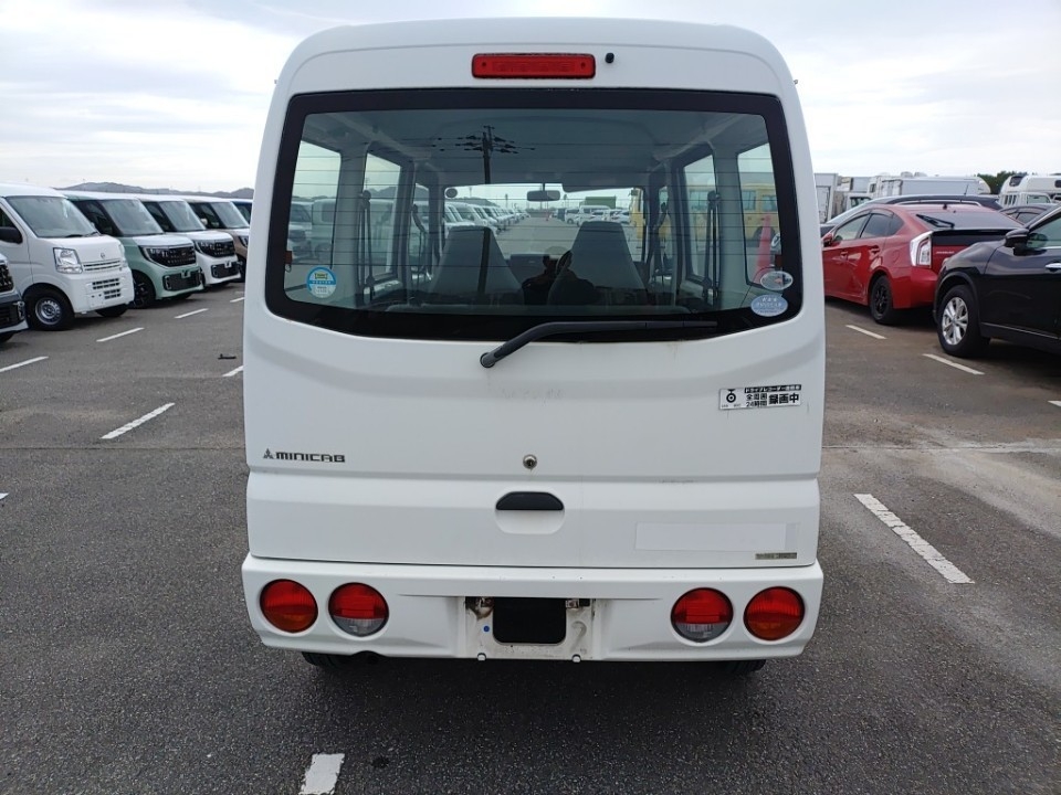 MITSUBISHI MINICAB