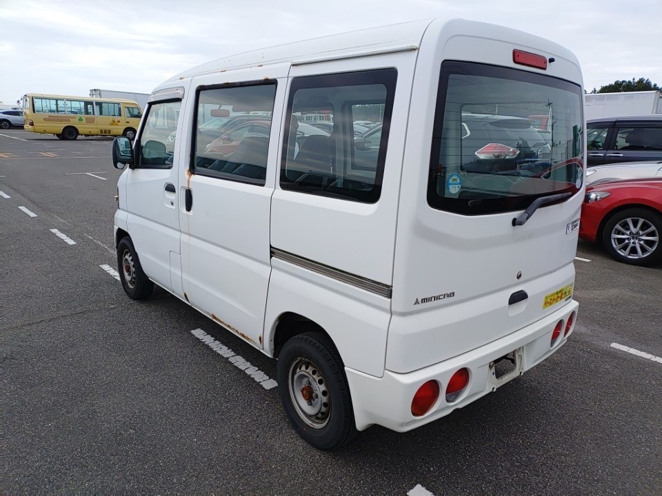 MITSUBISHI MINICAB