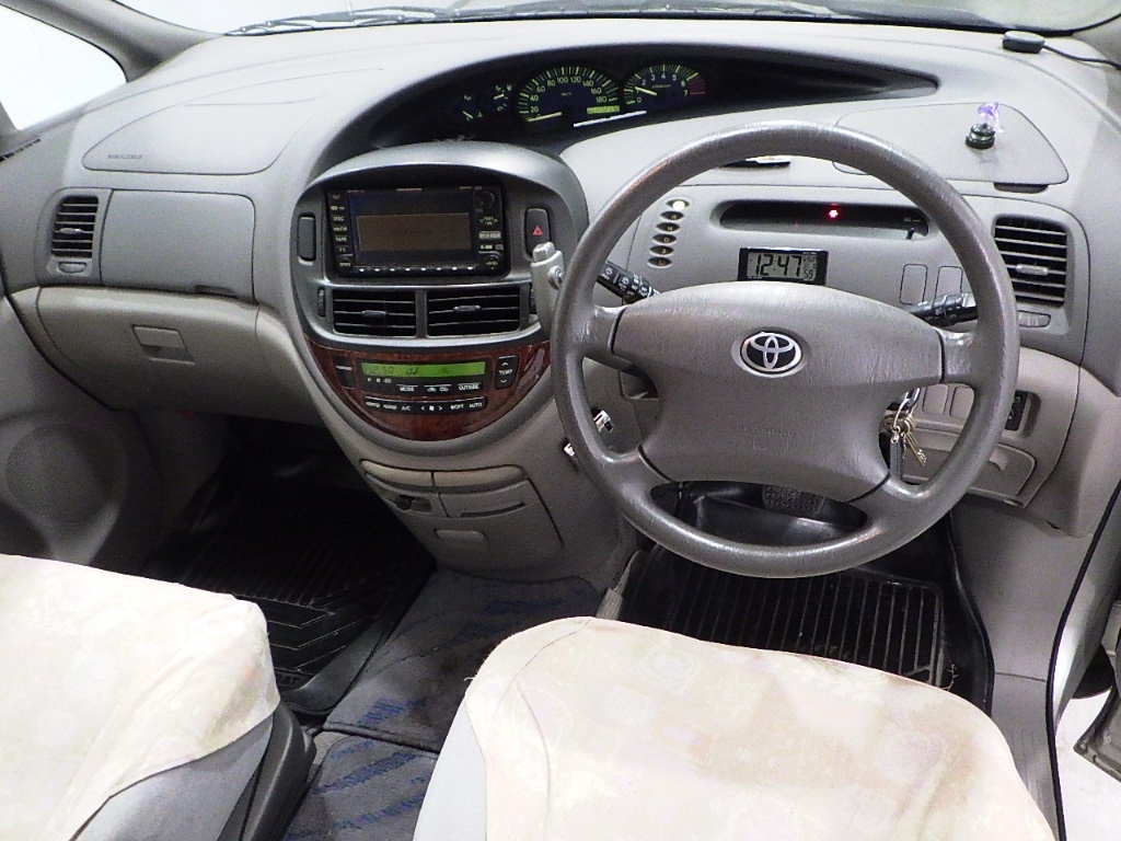 TOYOTA ESTIMA