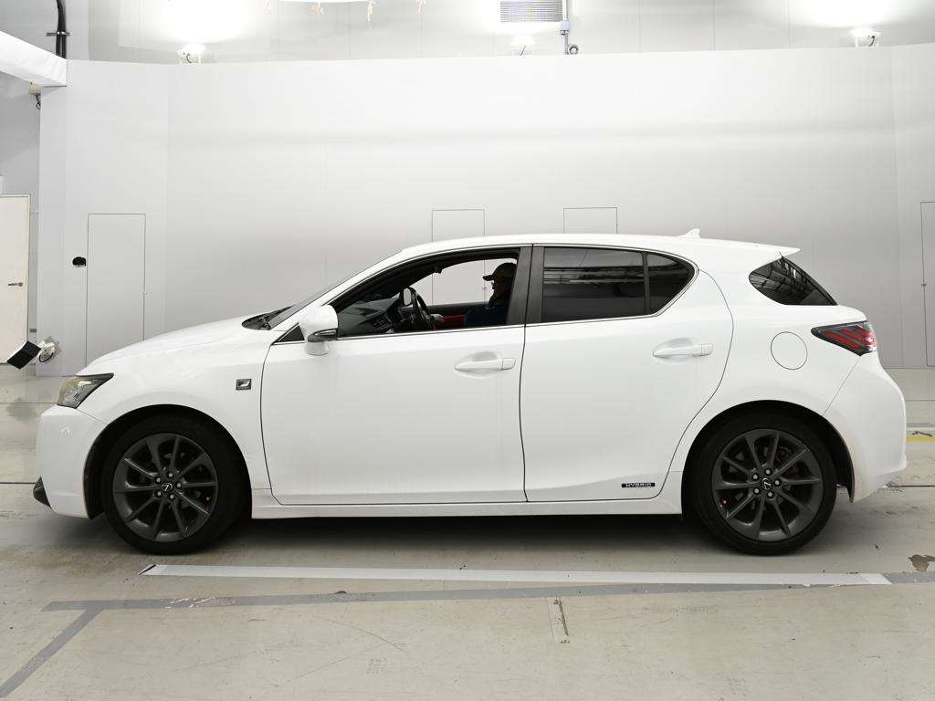 LEXUS CT200H