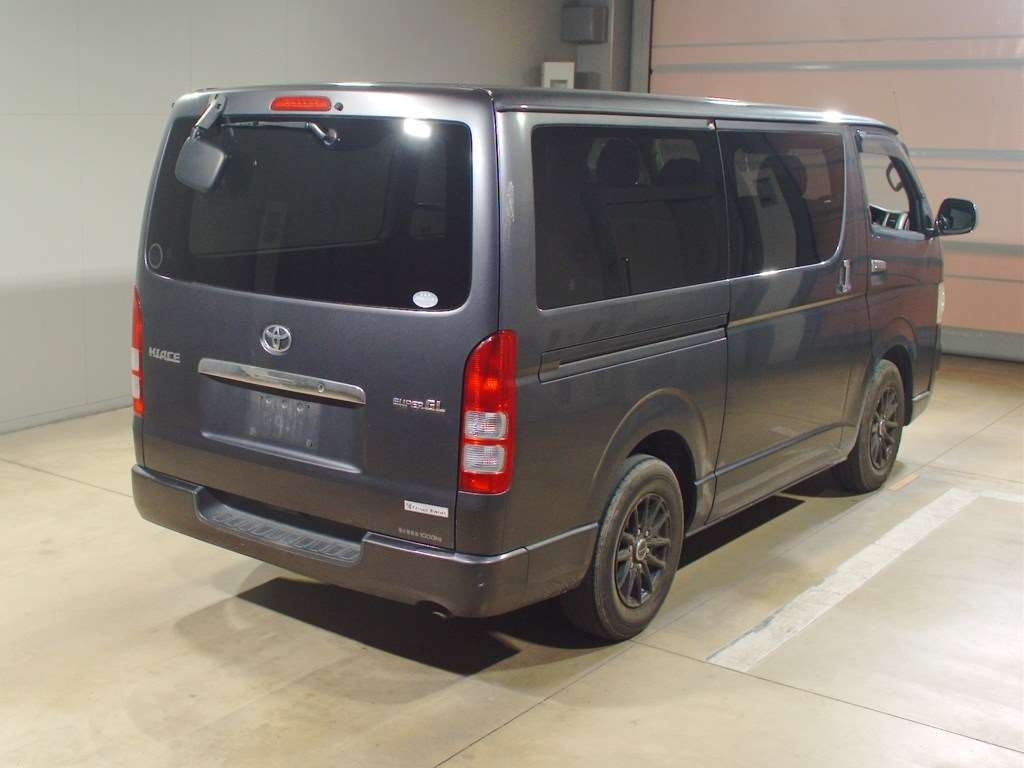 TOYOTA REGIUS ACE