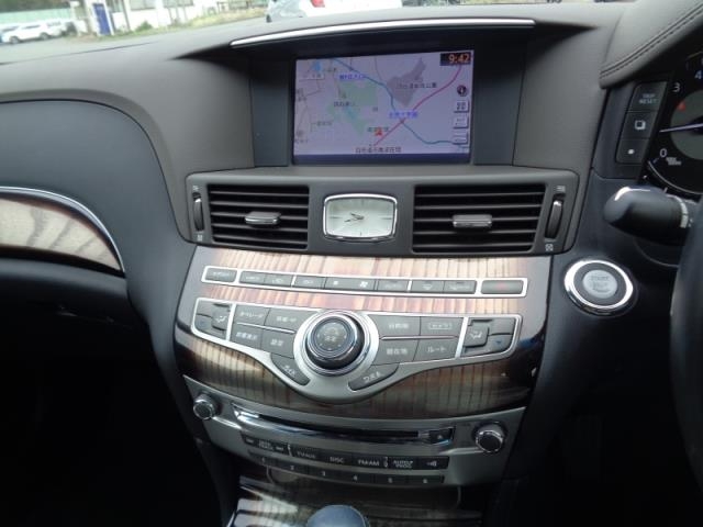 NISSAN FUGA