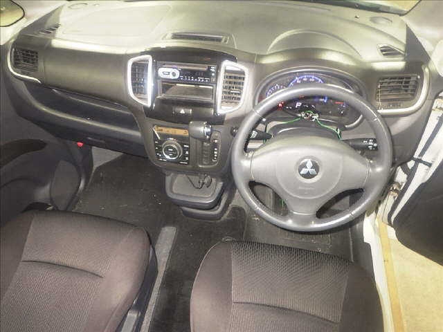 MITSUBISHI DELICA D:2