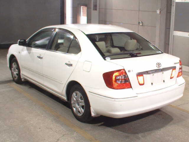 TOYOTA PREMIO
