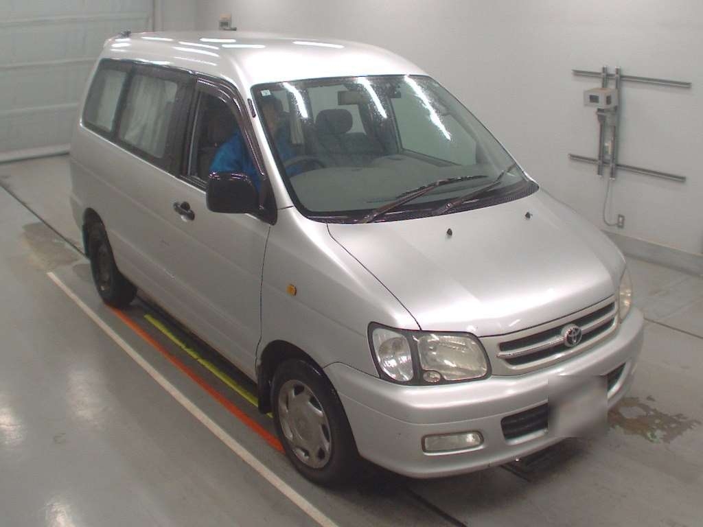 TOYOTA TOWN ACE NOAH