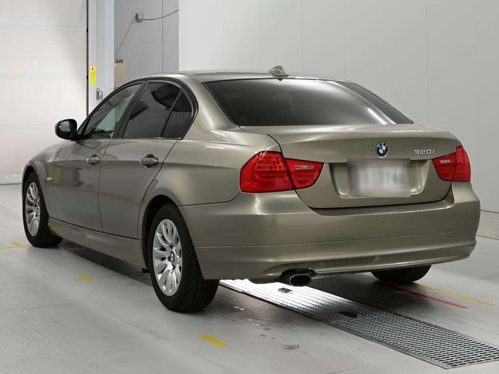 BMW 3-SERIES
