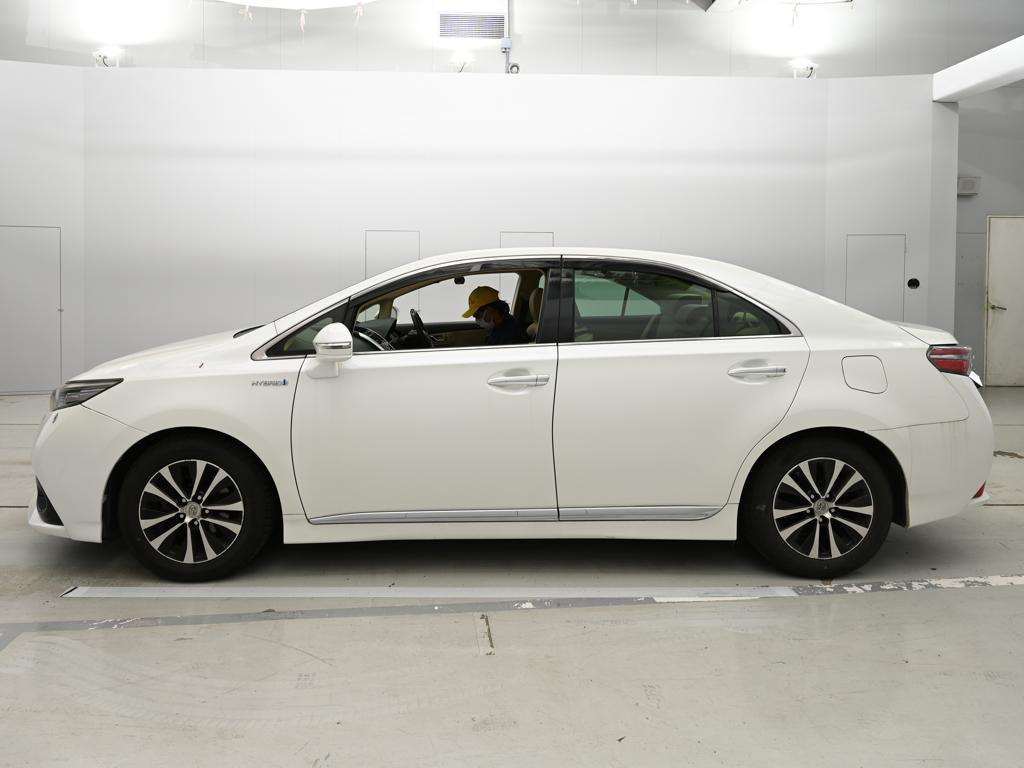 TOYOTA SAI