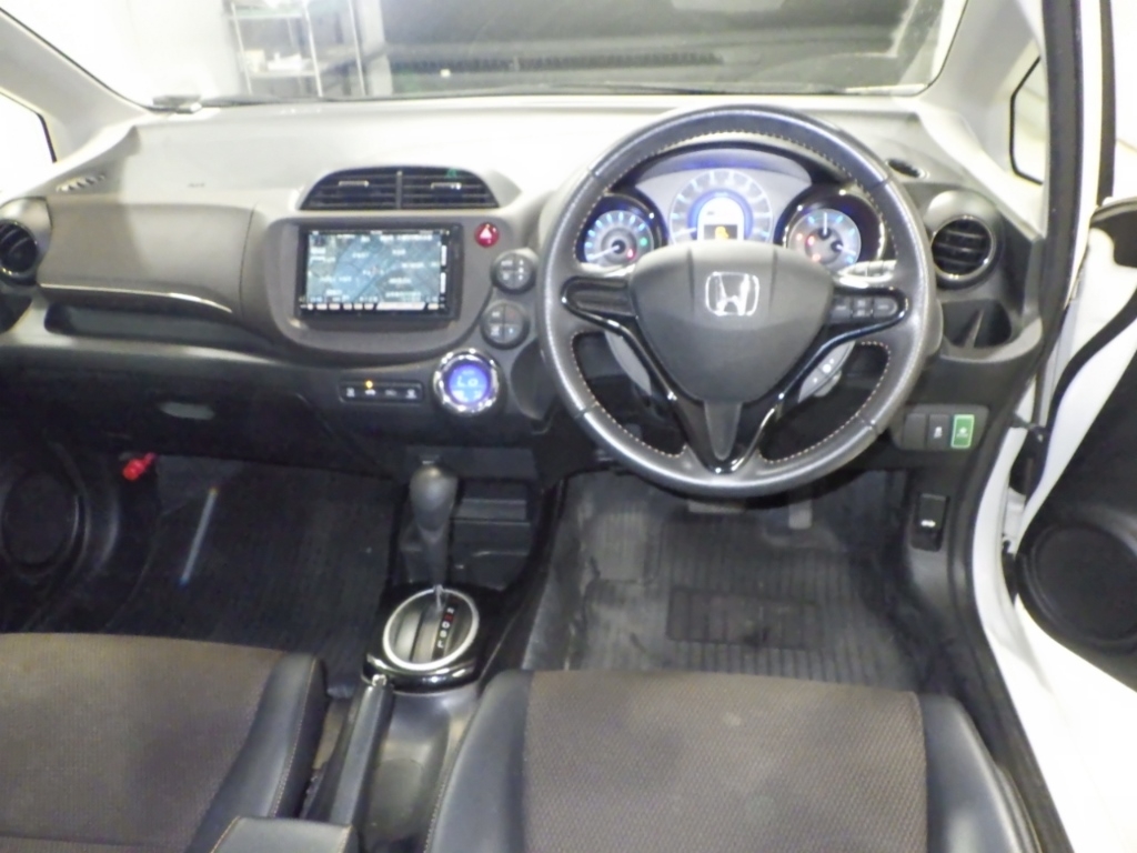 HONDA FIT SHUTTLE