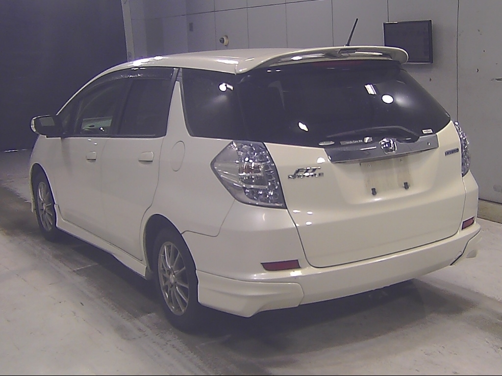 HONDA FIT SHUTTLE