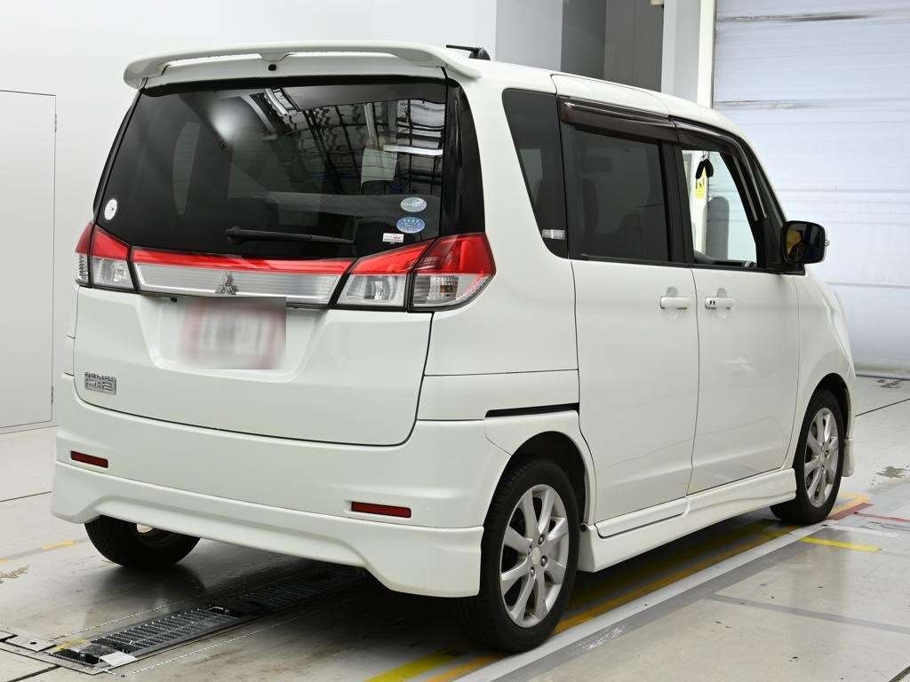 MITSUBISHI DELICA D:2