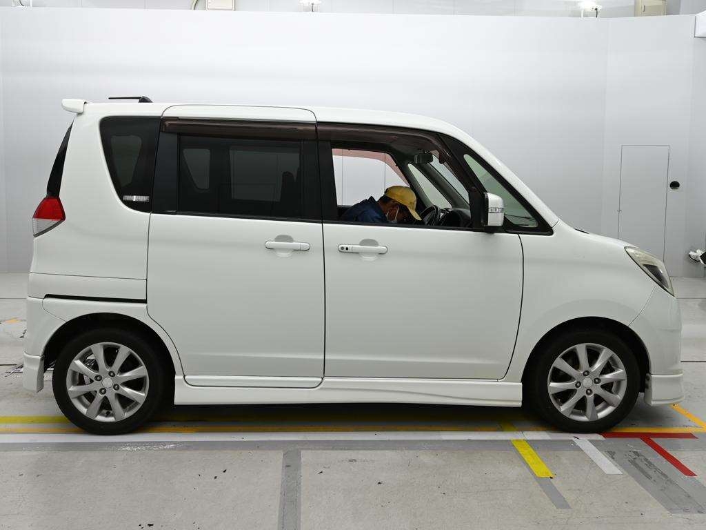 MITSUBISHI DELICA D:2