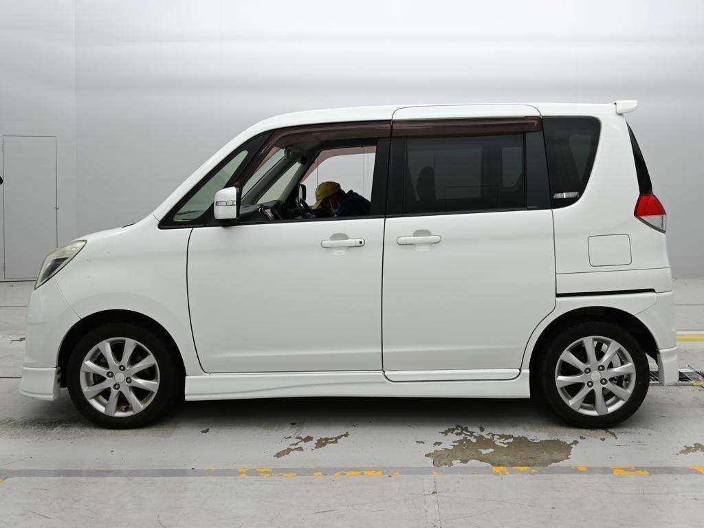 MITSUBISHI DELICA D:2
