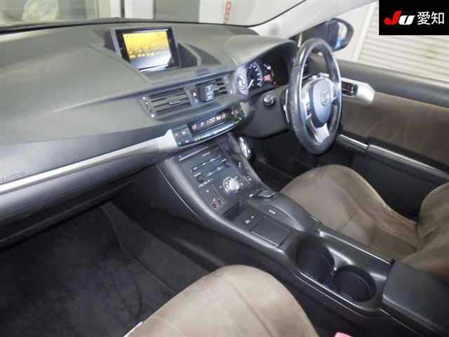 LEXUS CT200H