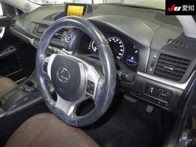 LEXUS CT200H