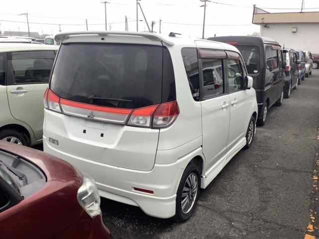 MITSUBISHI DELICA D:2