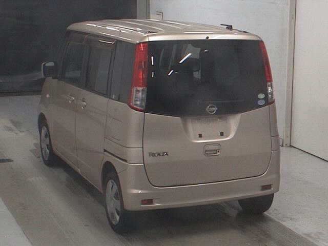 NISSAN ROOX