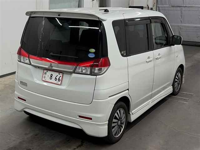 MITSUBISHI DELICA D:2