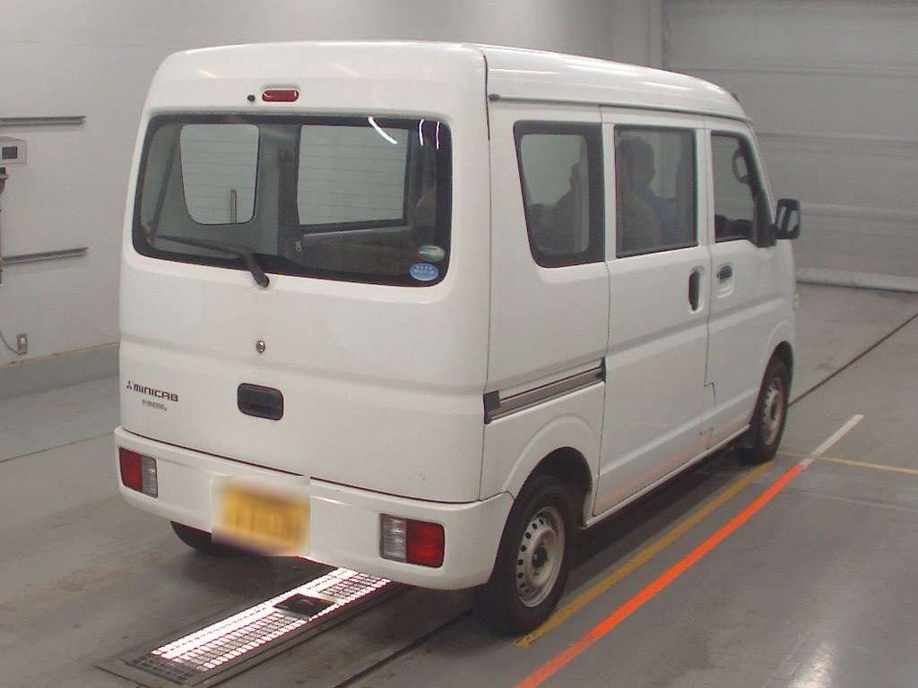 MITSUBISHI MINICAB