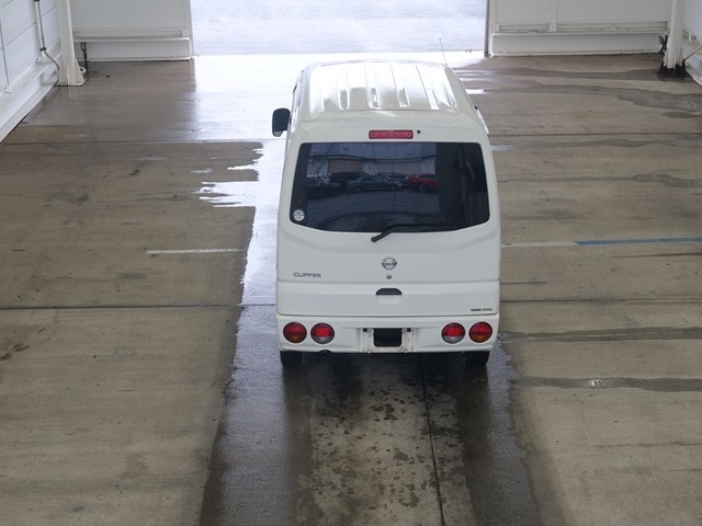 NISSAN CLIPPER