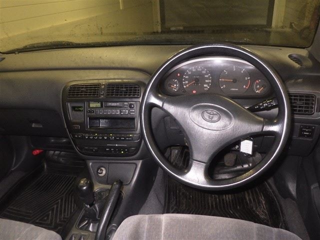 TOYOTA CARINA