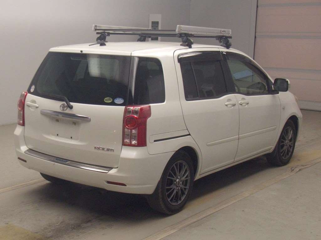 TOYOTA RAUM