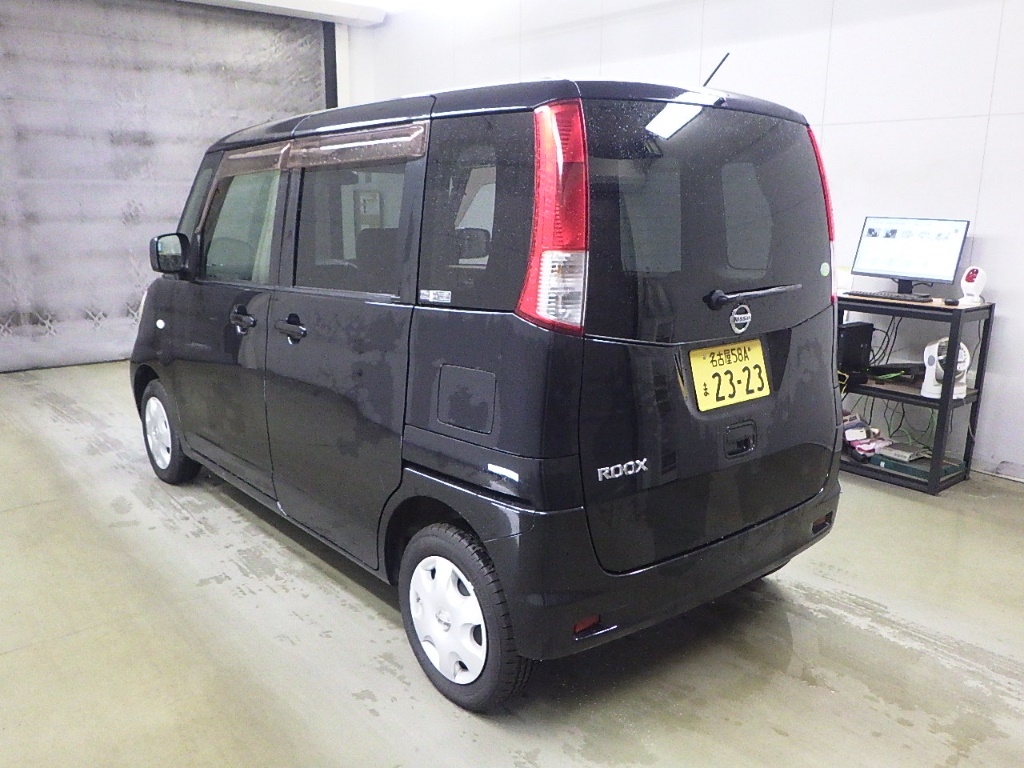 NISSAN ROOX