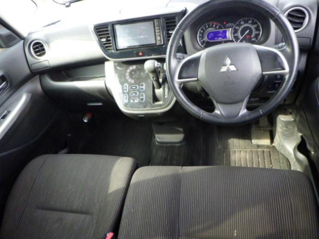 MITSUBISHI EK SPACE