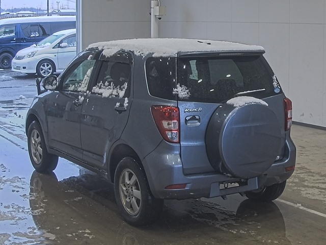 TOYOTA RUSH