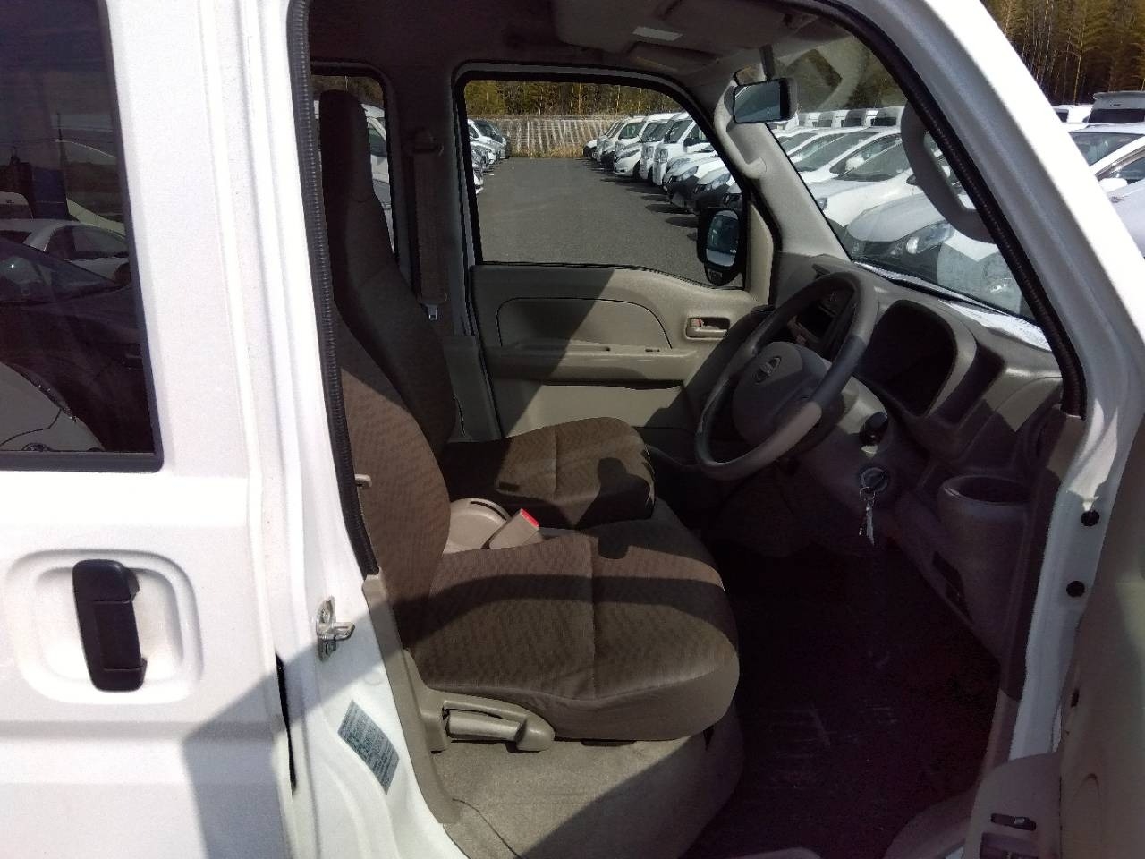 NISSAN NV100 CLIPPER