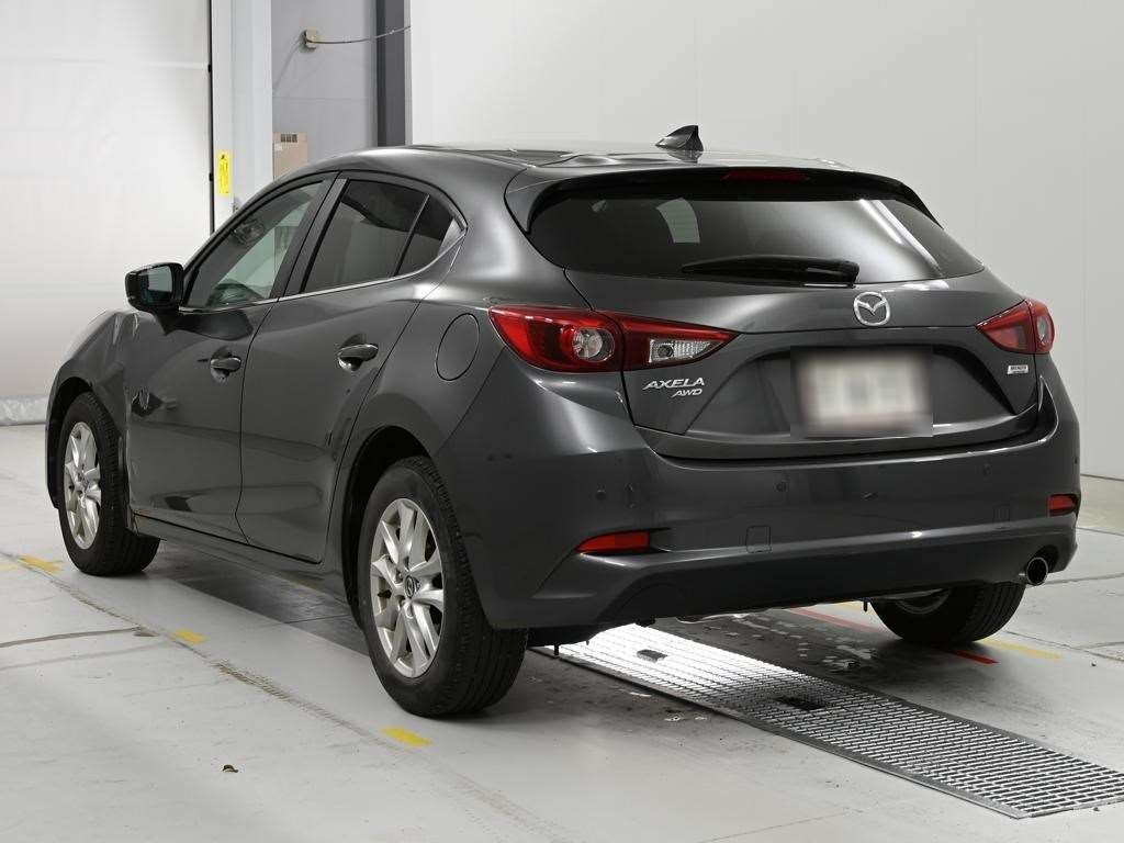 MAZDA AXELA