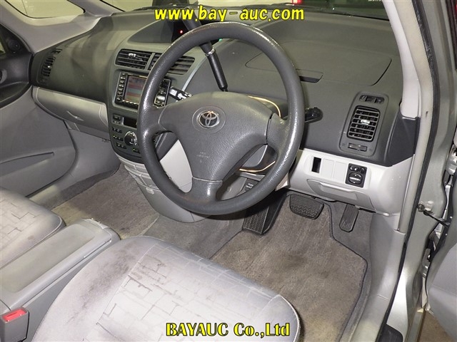 TOYOTA OPA