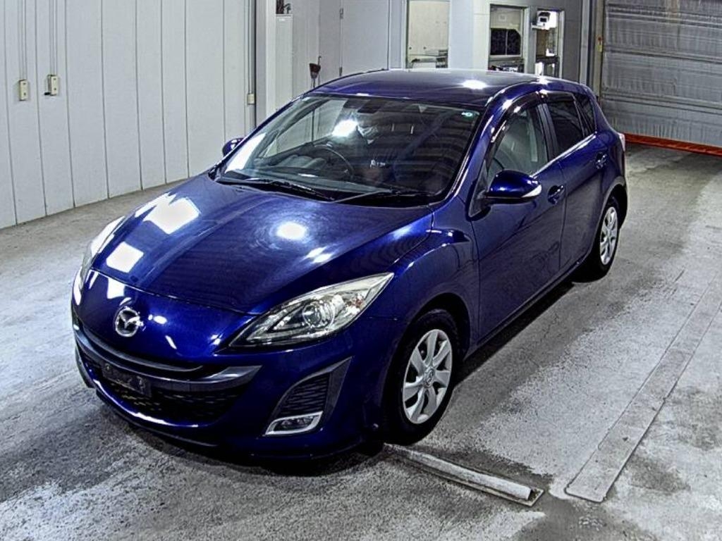 MAZDA AXELA