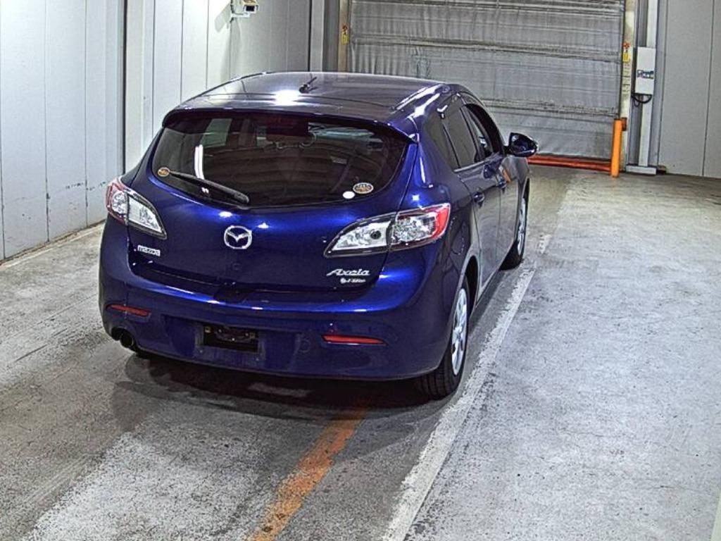 MAZDA AXELA