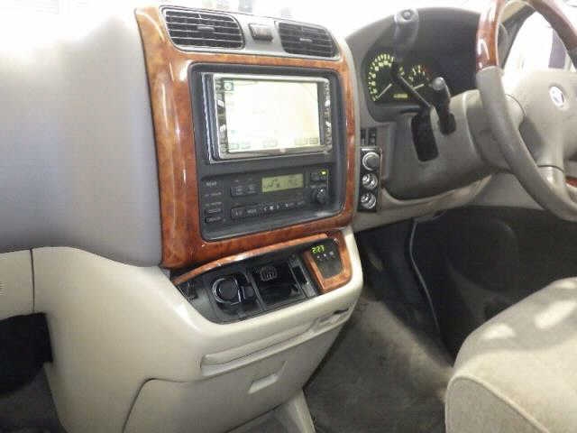TOYOTA GRAND HIACE