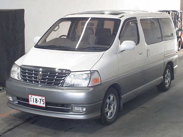 TOYOTA GRAND HIACE