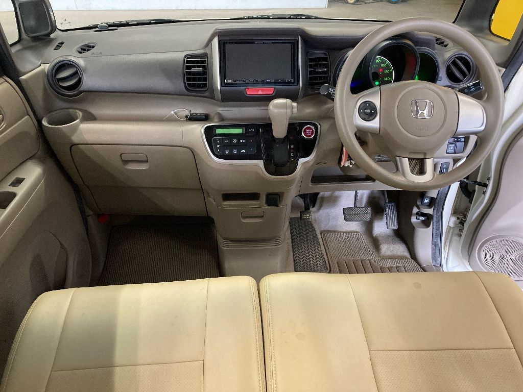 HONDA N-BOX