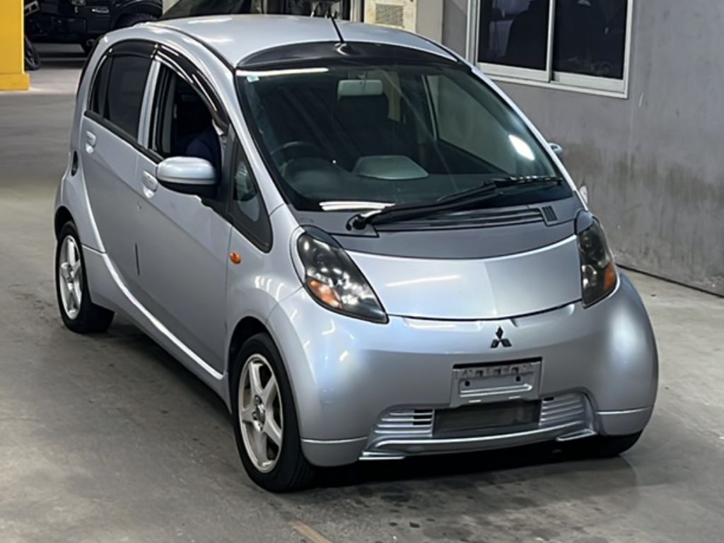MITSUBISHI I