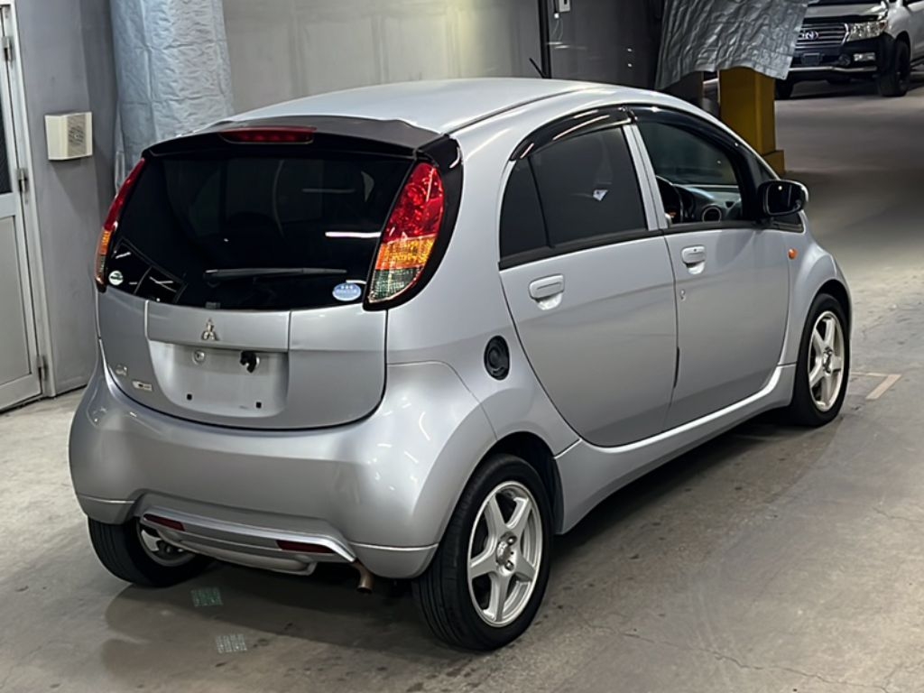 MITSUBISHI I